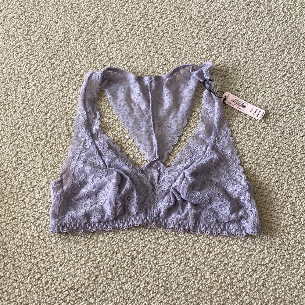 NEW Victoria’s Secret Lavender Purple Bralette Racerback Light Support Small NWT